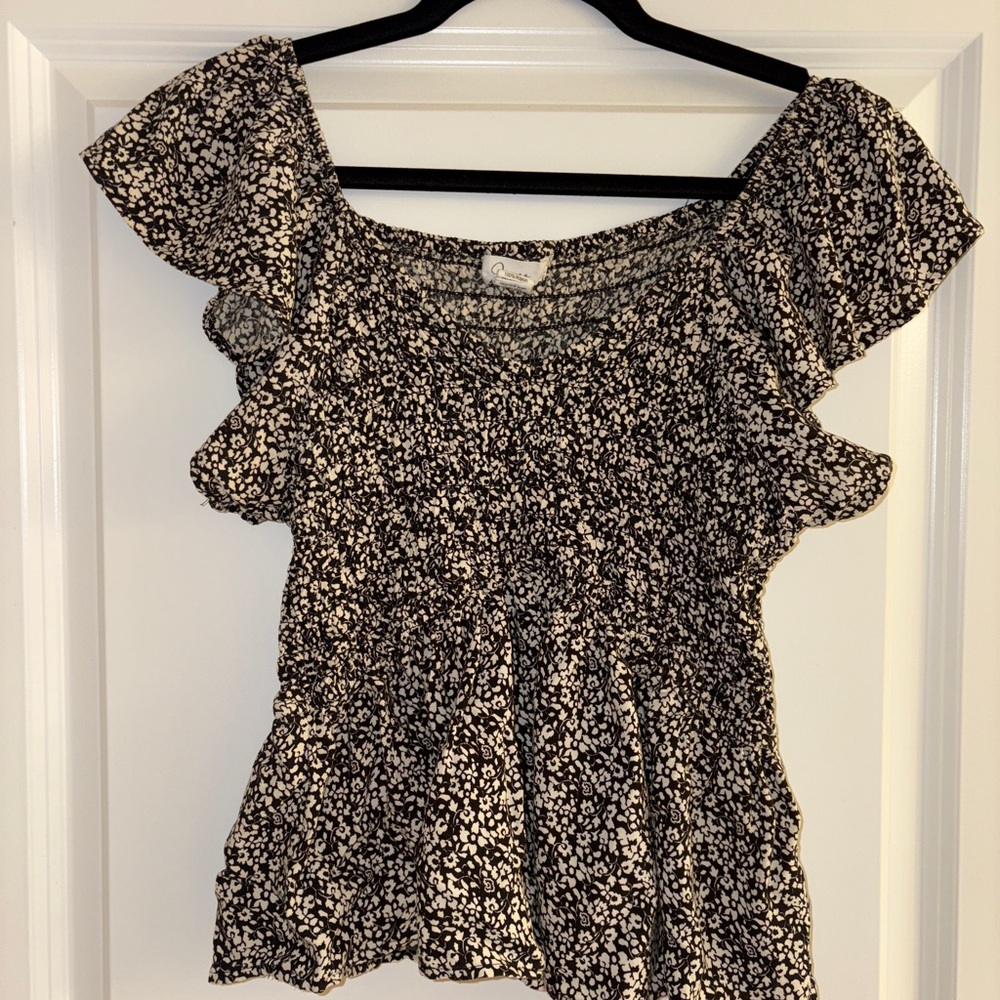 Forever 21 Black and White Floral Blouse
